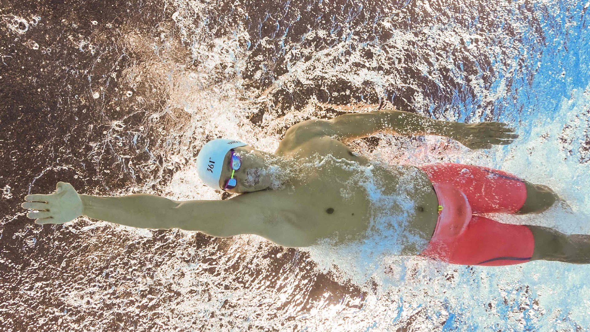 排球比赛精彩不断