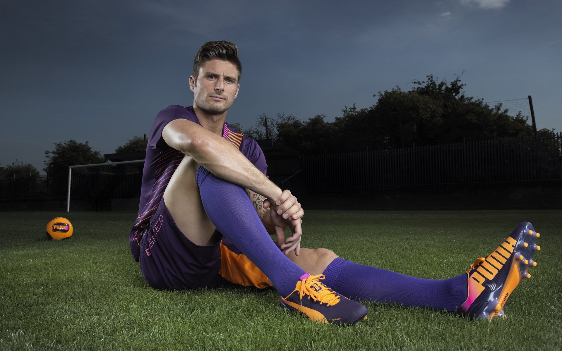 欧冠“门框三连击” 乌龙+横梁+立柱令豪门饮恨而归